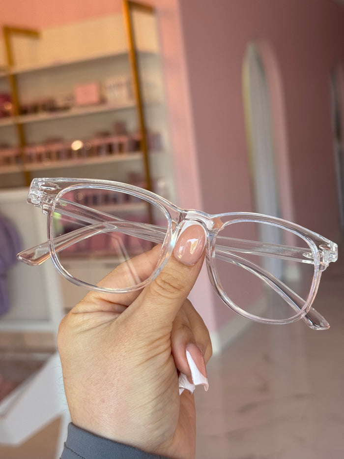 Clear fashion glasses