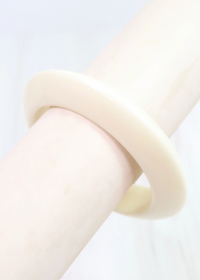 Benton Bangle Bracelet - Ivory