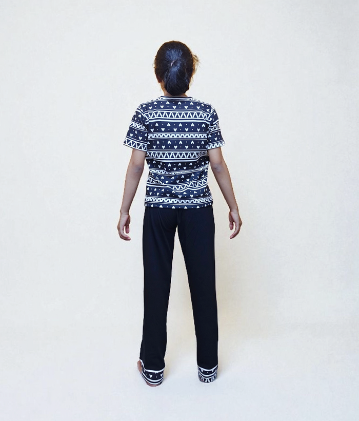 Big Kids V-Neck Tee : K038