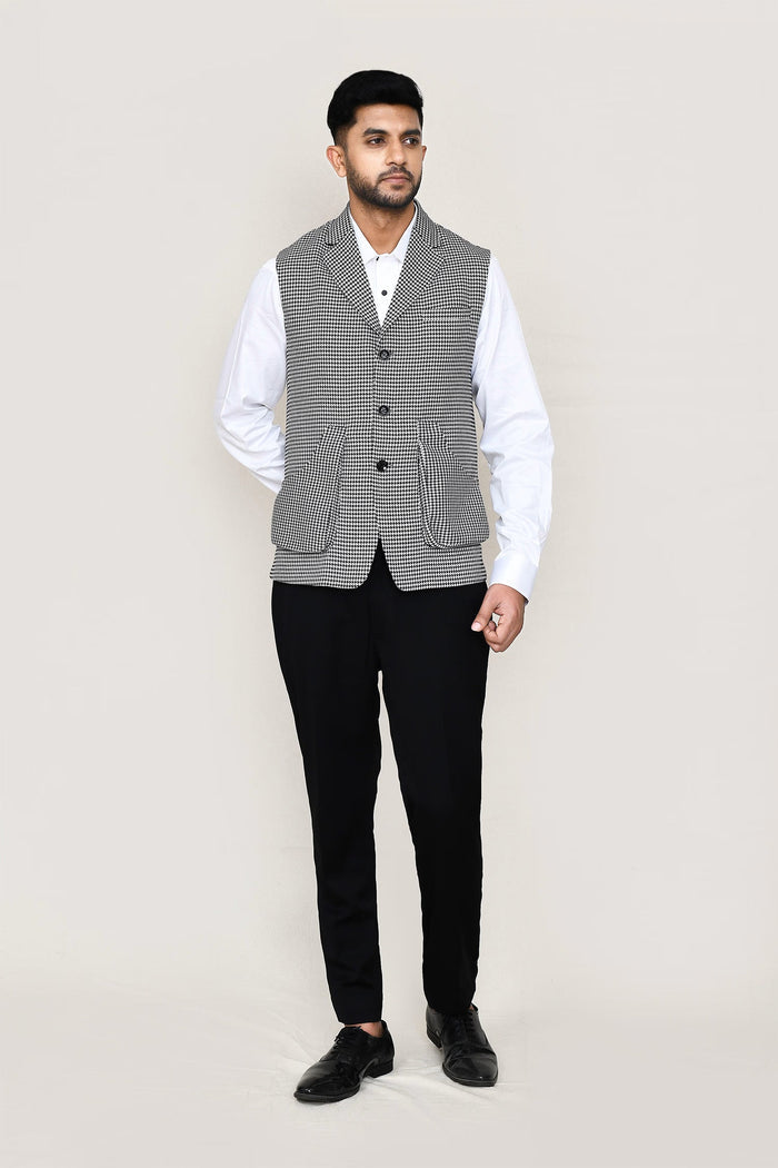 Black And White Cotton Satin Jacket With Checks Print