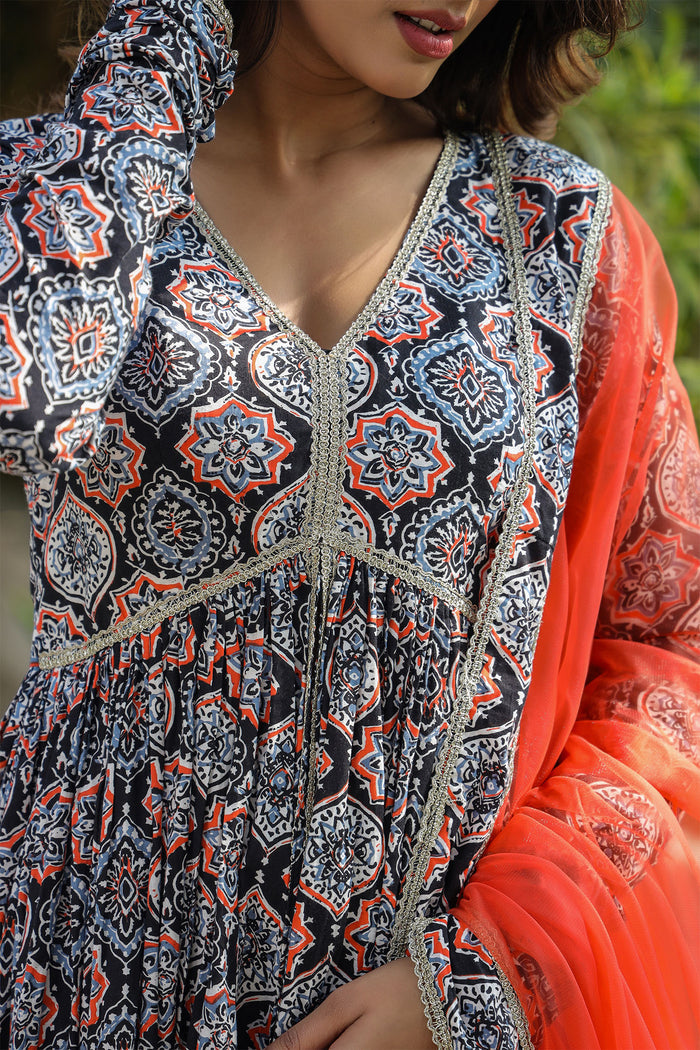 <img> Black Cotton Floral Printed Gharara Set