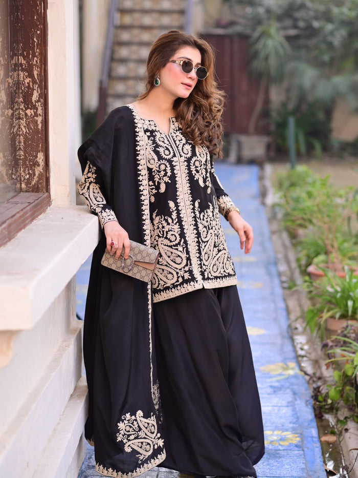 Black Georgette Kurti With Paisley Embroidery