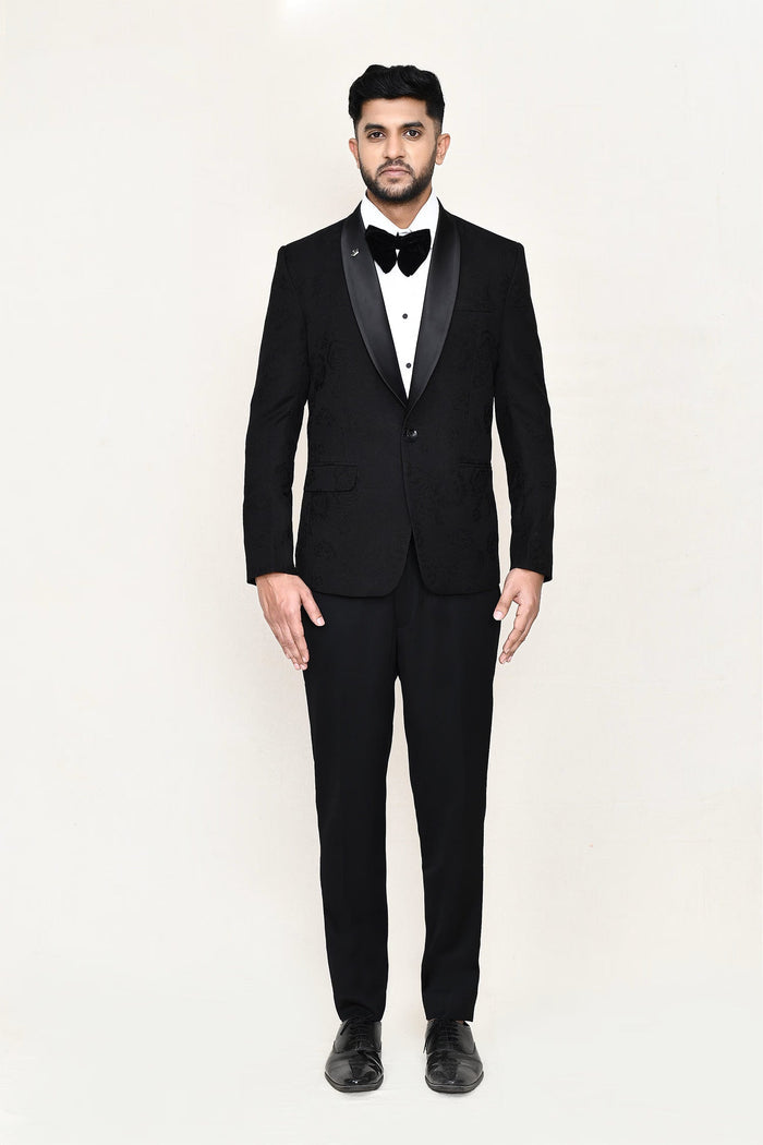 Black Jacquard Three Piece Suit Set With Bow