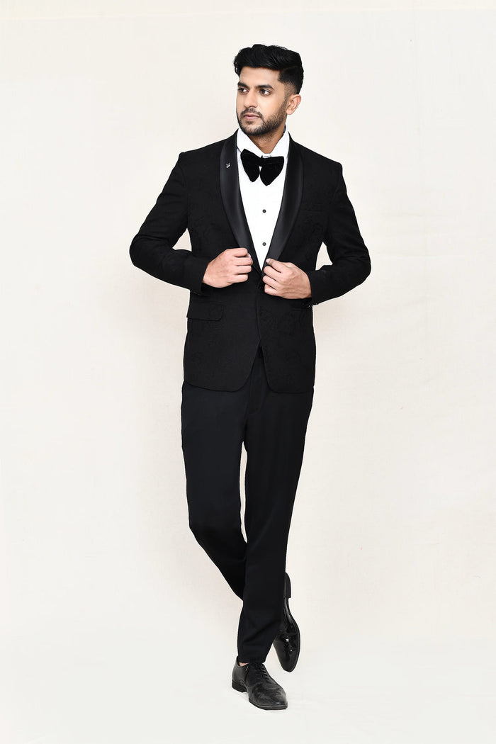 Black Jacquard Three Piece Suit Set With Bow