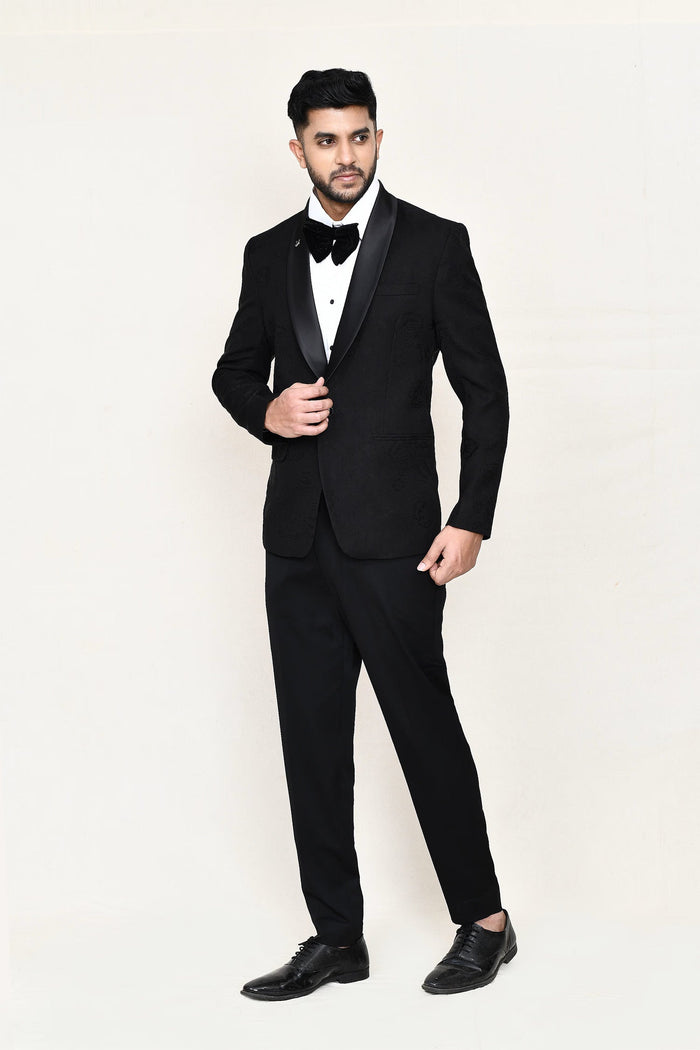 Black Jacquard Three Piece Suit Set With Bow