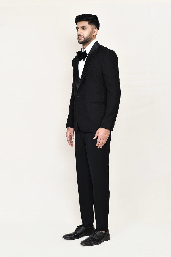 Black Jacquard Three Piece Suit Set With Bow