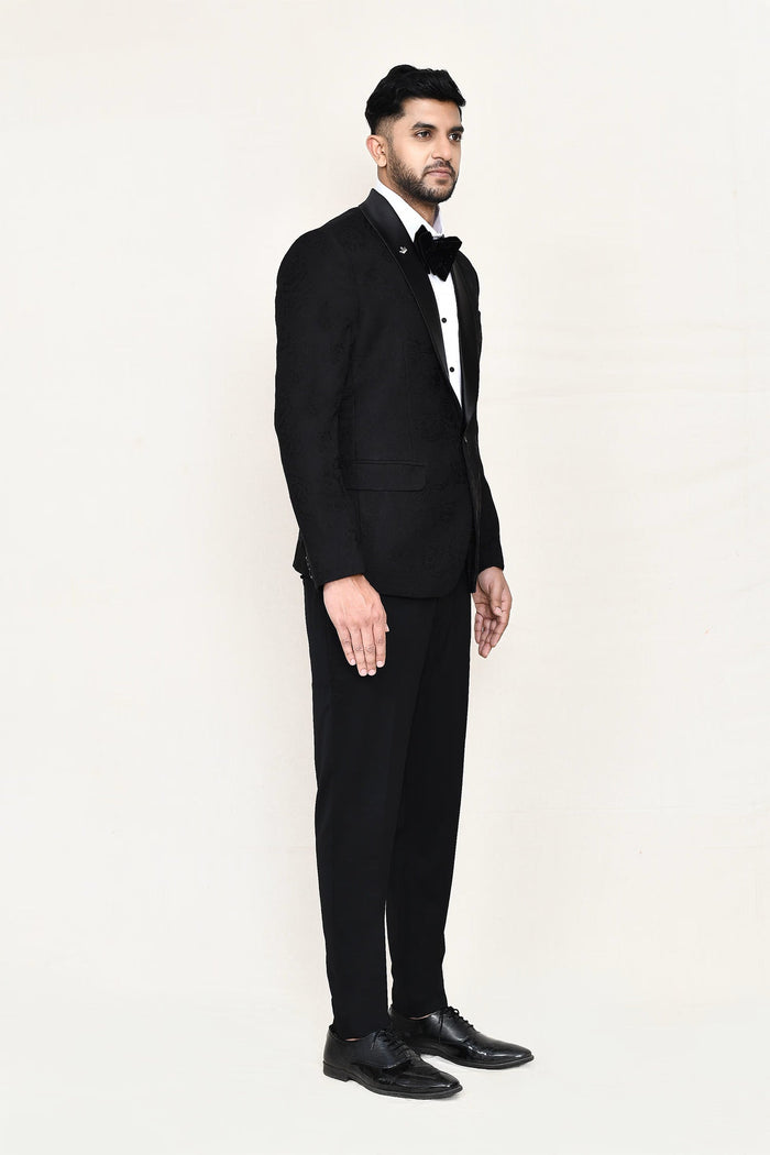 Black Jacquard Three Piece Suit Set With Bow