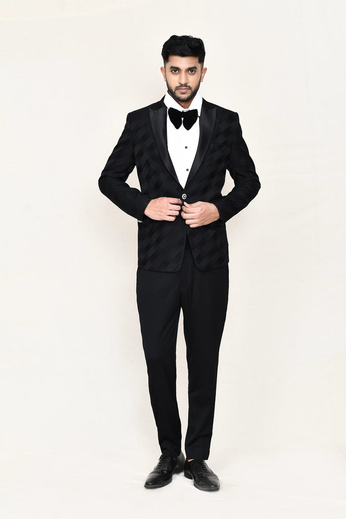 Black Three Piece Jacquard Suit Set With Bow