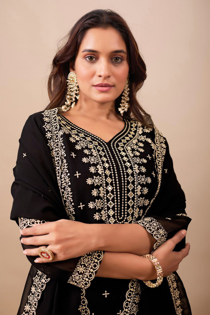 Black Velvet Floral Embroidered Kurta Set