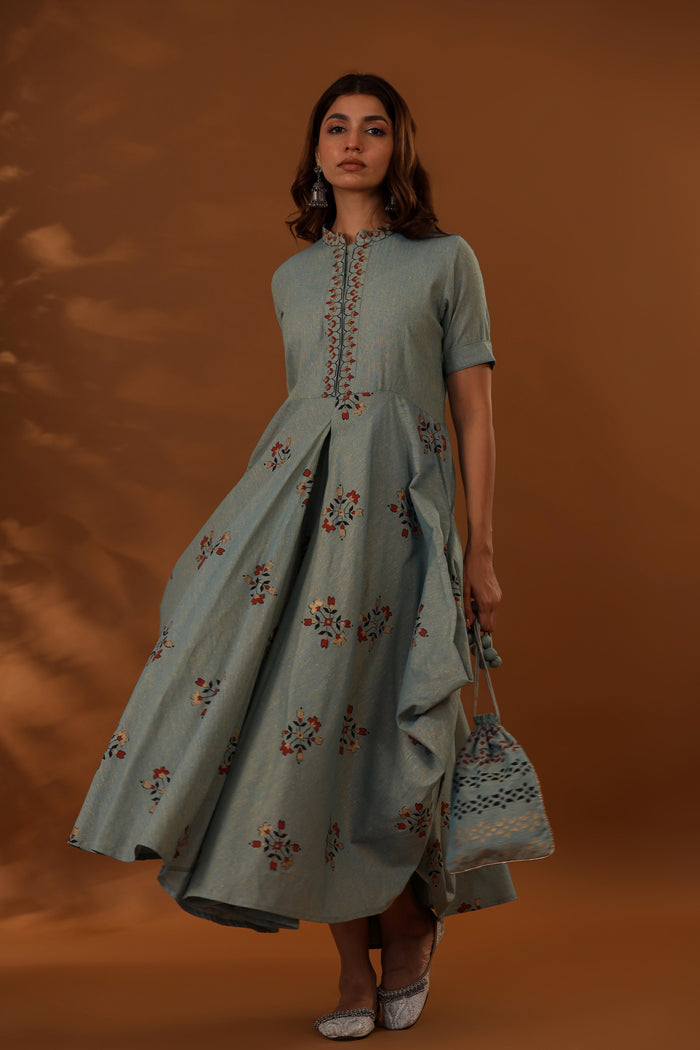 <img> Blue Handcrafted Double Side Drape Cotton Chola Dress