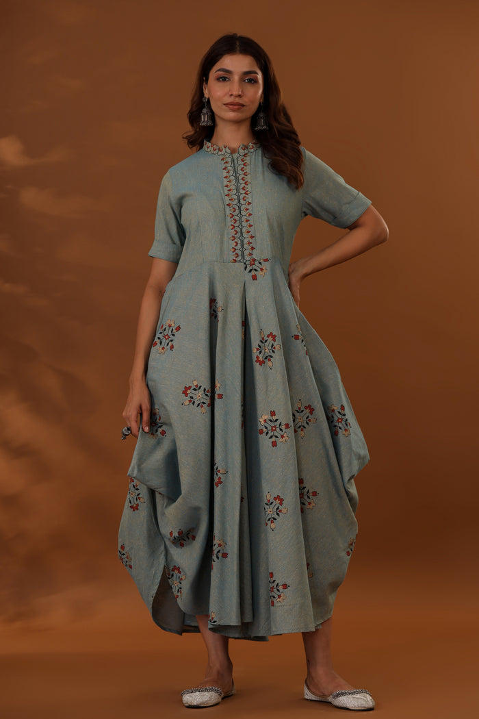 <img> Blue Handcrafted Double Side Drape Cotton Chola Dress