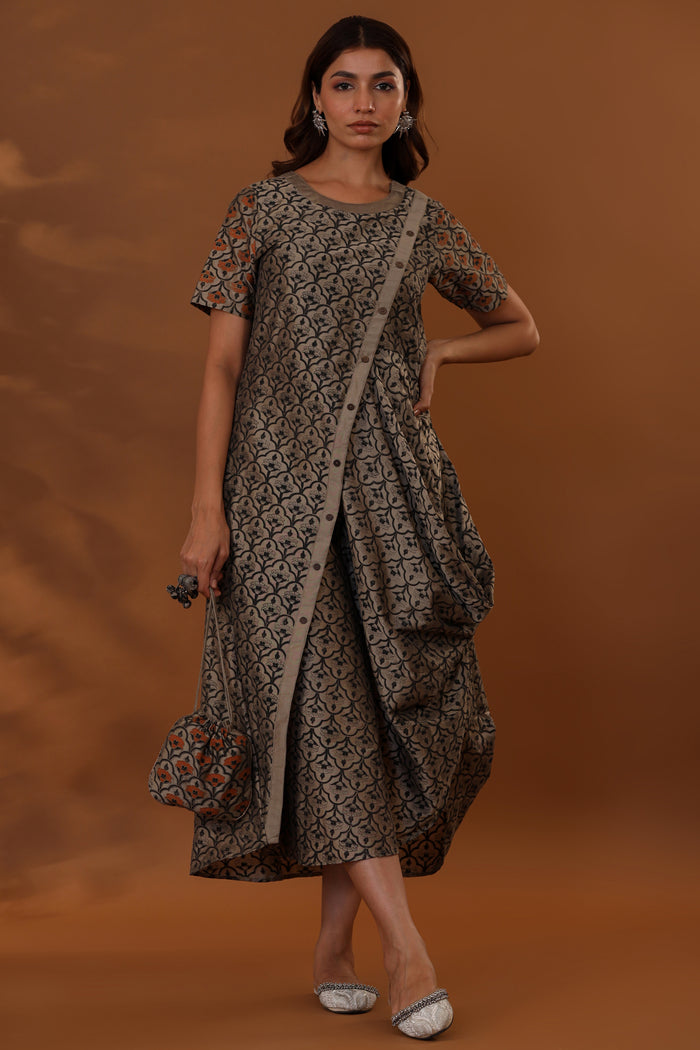 <img> Brown Handcrafted One Side Drape Cotton Silk Chola Dress