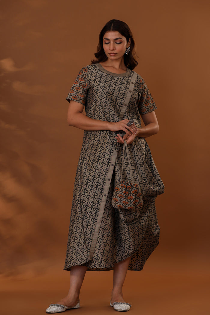 <img> Brown Handcrafted One Side Drape Cotton Silk Chola Dress