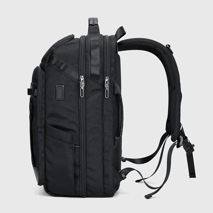 Lightweight carry on backpack for business and weekend trips