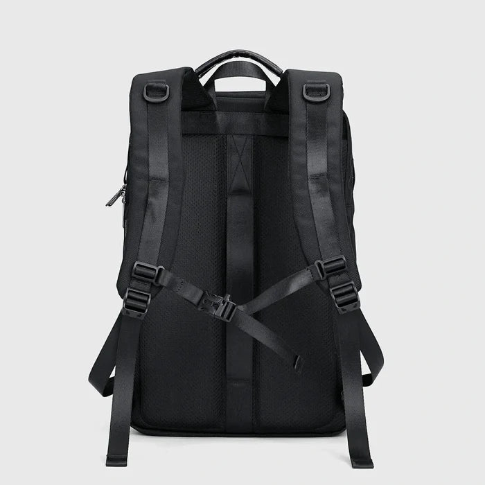 Lightweight carry on backpack for business and weekend trips back