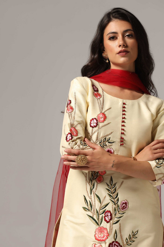 Cream Raw Silk Kurti With Contrast Pants And Netted Dupatta Set