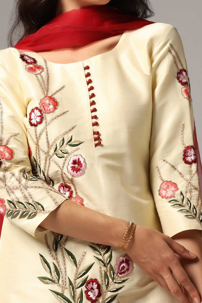 Cream Raw Silk Kurti With Contrast Pants And Netted Dupatta Set