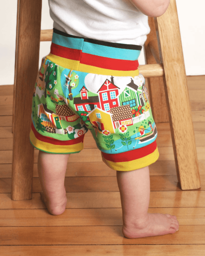 cuff shorts : 23