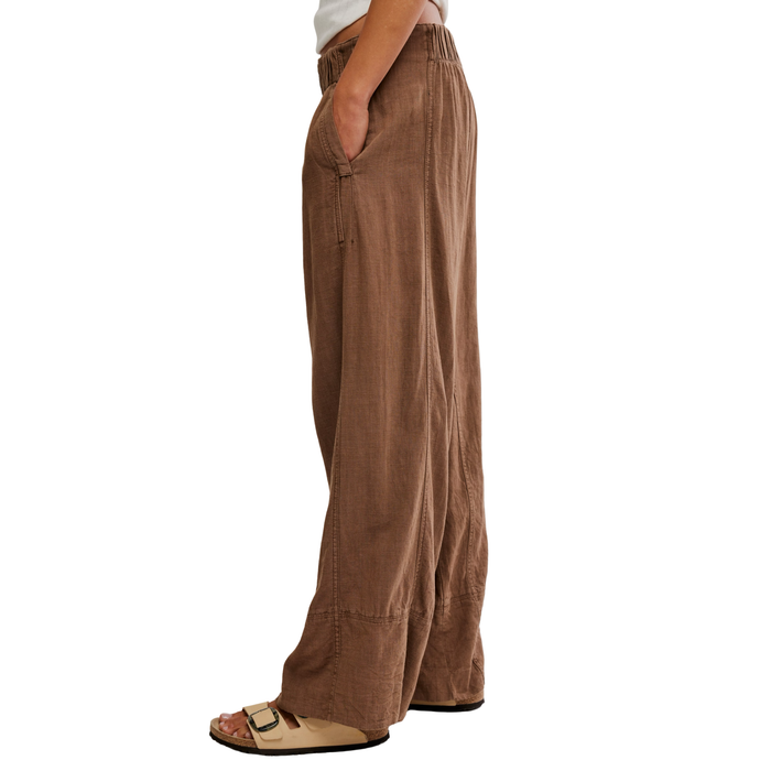 Day's End Linen Pull-On in Espresso - Madison's Niche