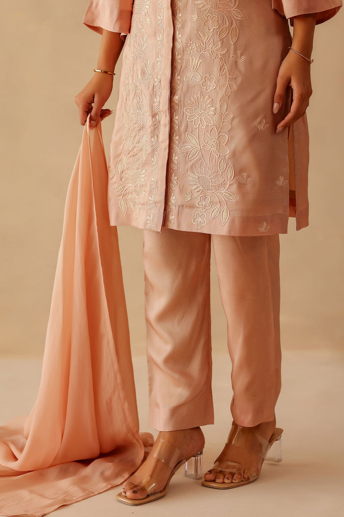 <img> Dusty Pink Russian Silk Embroidered Kurti Set