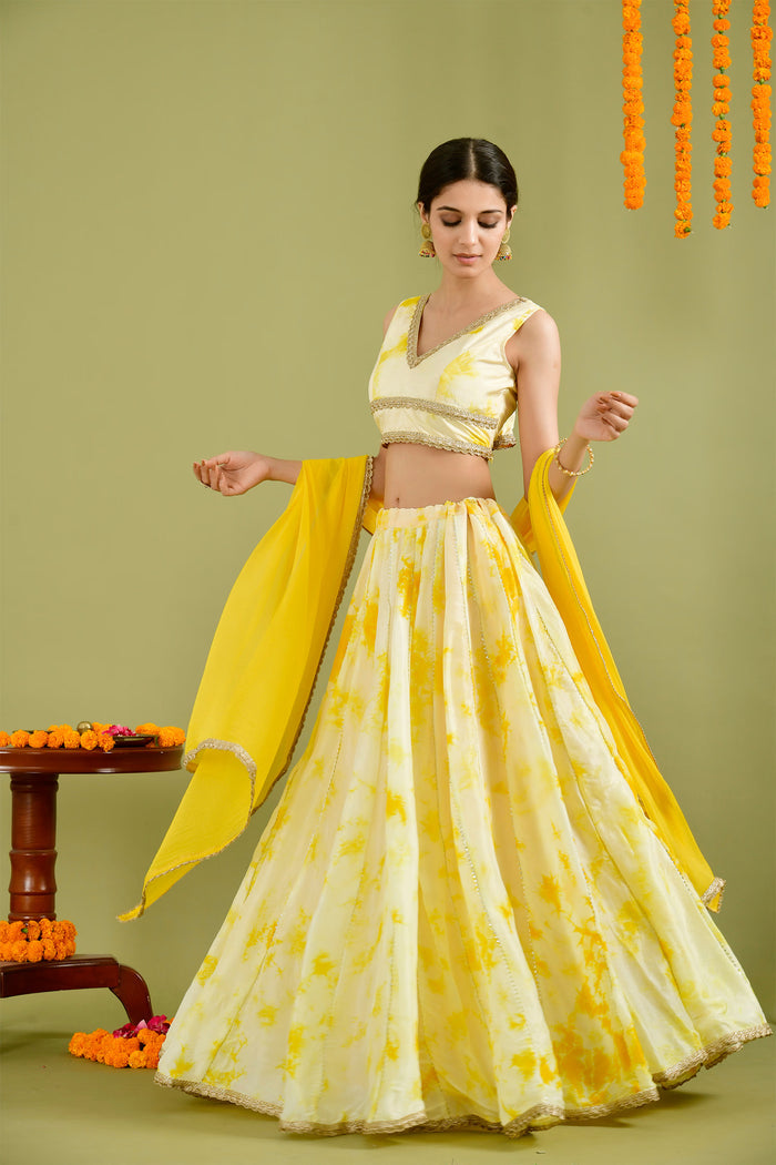 Egg Shell White Silk Tie-Dye Printed Lehenga Set