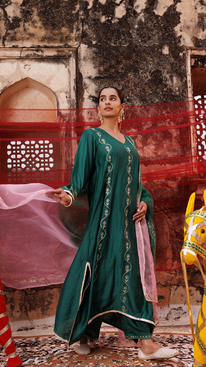 Emerald Green Chanderi Salwar Set With Ombre Dupatta