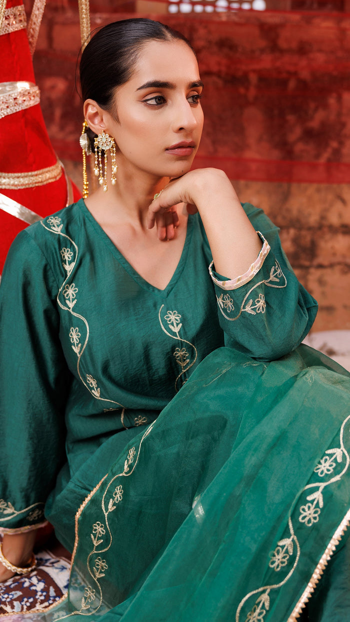 Emerald Green Chanderi Salwar Set With Ombre Dupatta