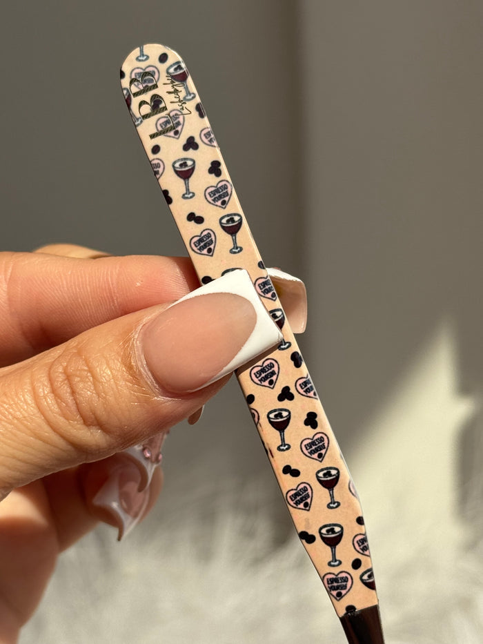 Espresso Martini 90° tweezer ￼