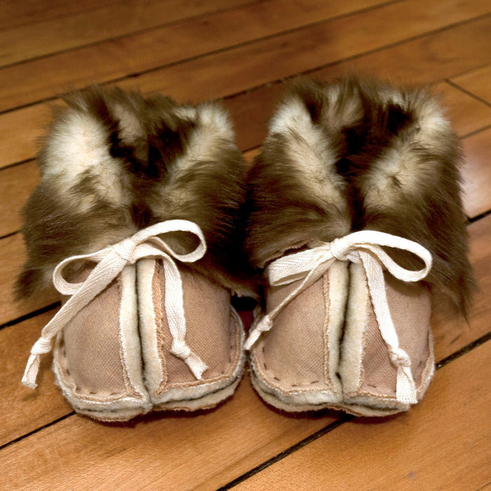 faux fur boots : 1