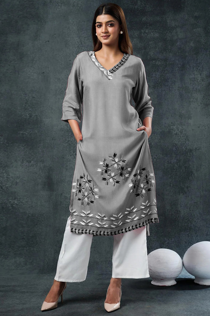 Gray Rayon Kurta Set With Leaf Embroidery