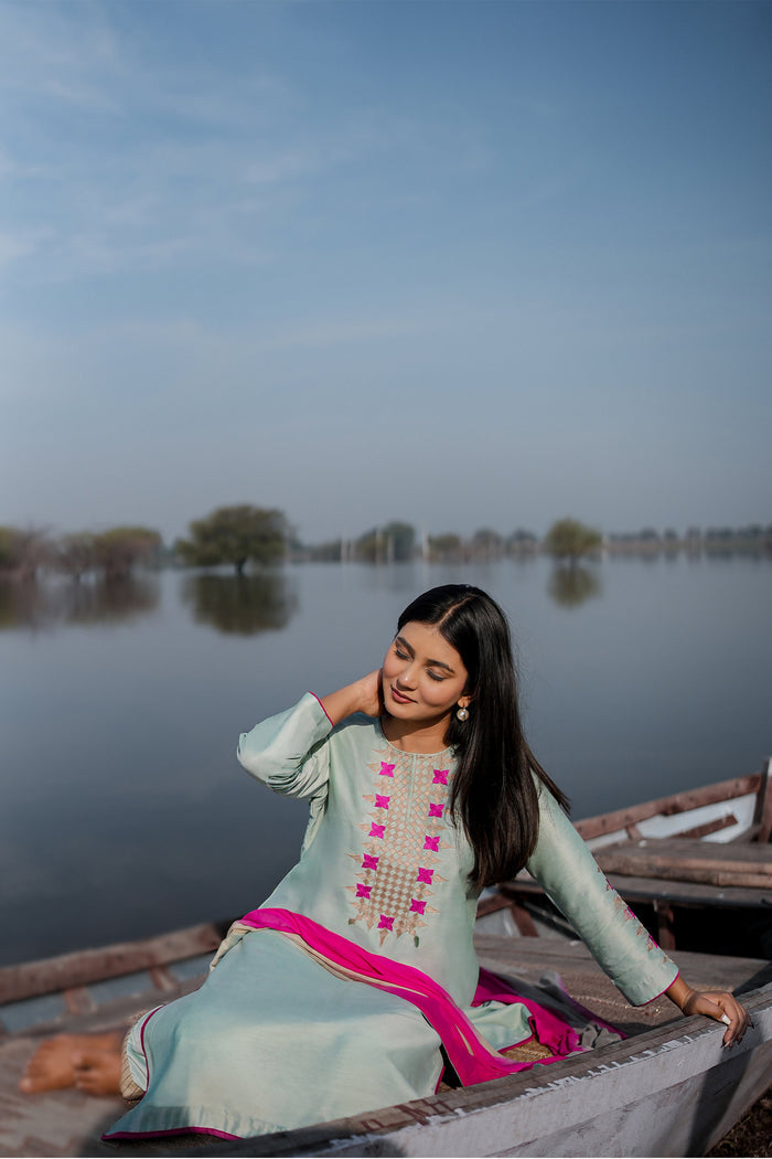 <img> Green And Pink Cotton Kurta Set With Hand Embroidery