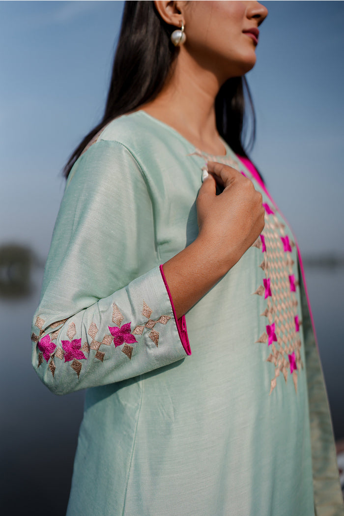 <img> Green And Pink Cotton Kurta Set With Hand Embroidery