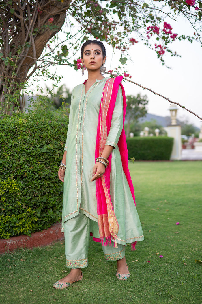 <img> Green And Pink Cotton Kurta Set With Hand Embroidery