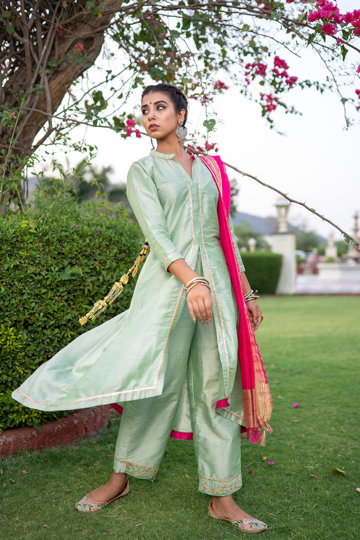 <img> Green And Pink Cotton Kurta Set With Hand Embroidery