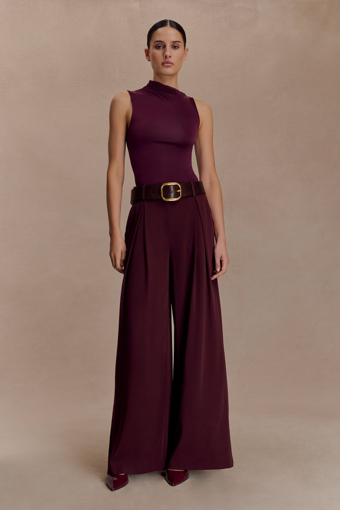 Hadleigh Sleeveless Slinky Top - Burgundy
