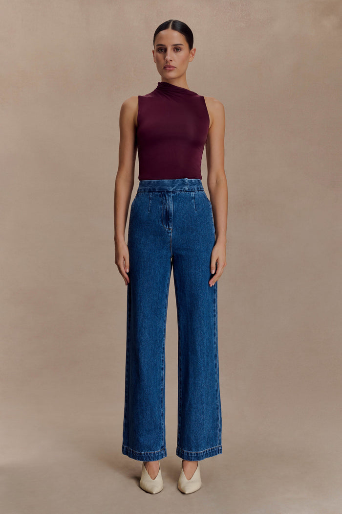 Hadleigh Sleeveless Slinky Top - Burgundy