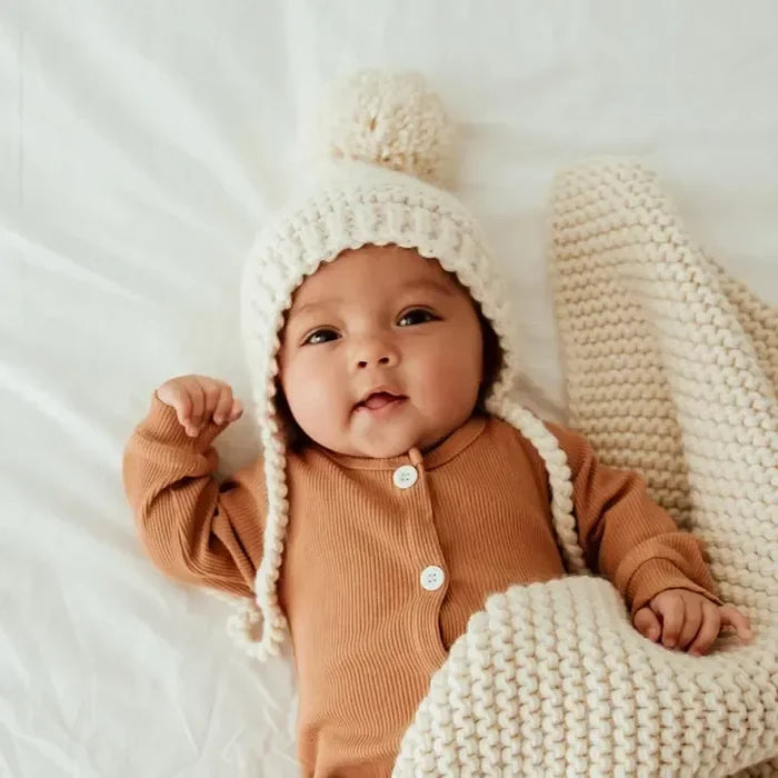 Huggalugs - Garter Knit Bonnet - Natural