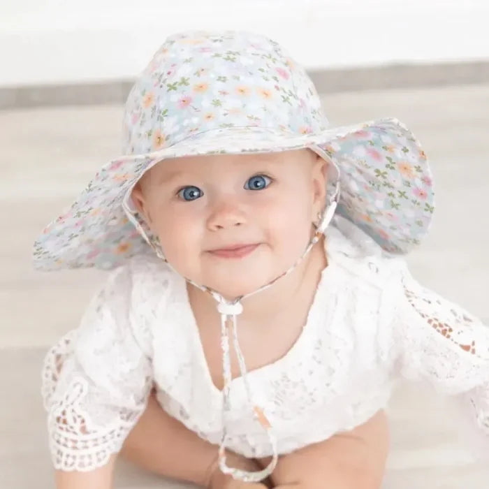 Huggalugs - UPF 50+ Bucket Hat - Ditsy Blooms