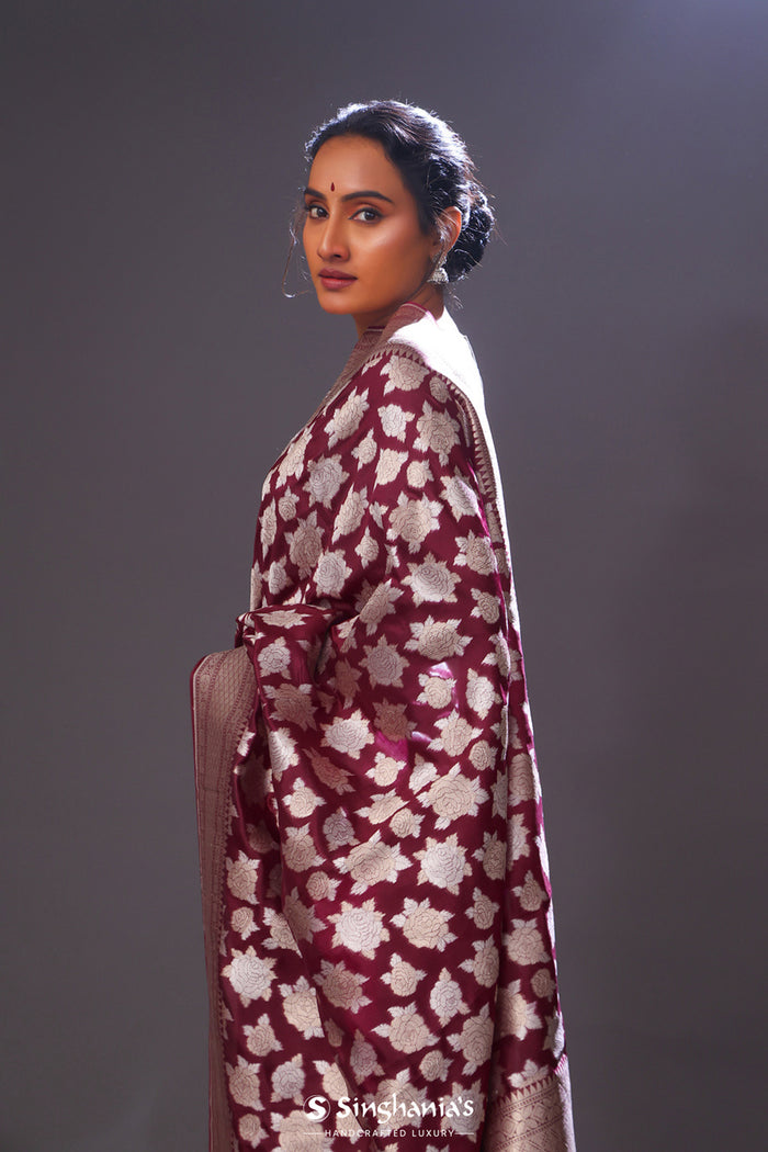 <img> Green Banarasi Silk Saree With Silver Zari Border