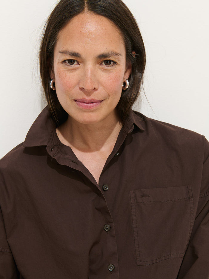 Jo Shirt in Cotton Poplin - Dark Chocolate