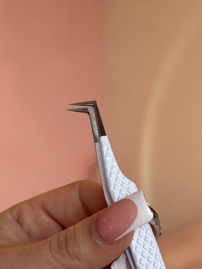 L shaped skinny 90 degree tweezer
