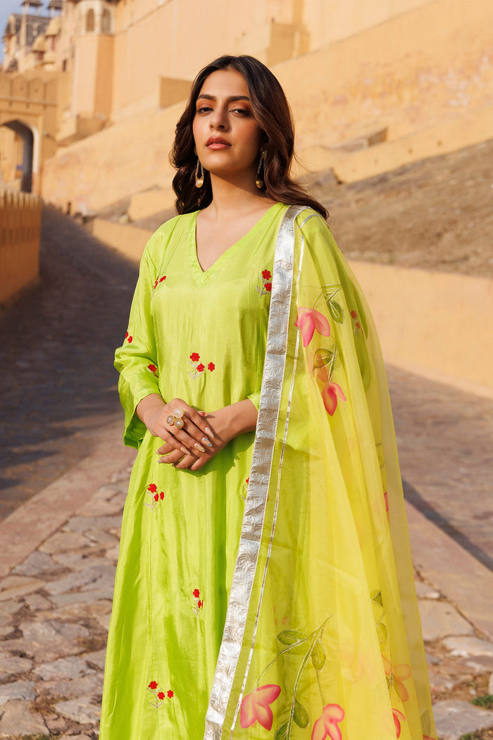 Light Green Silk Kurta Set With Floral Embroidery