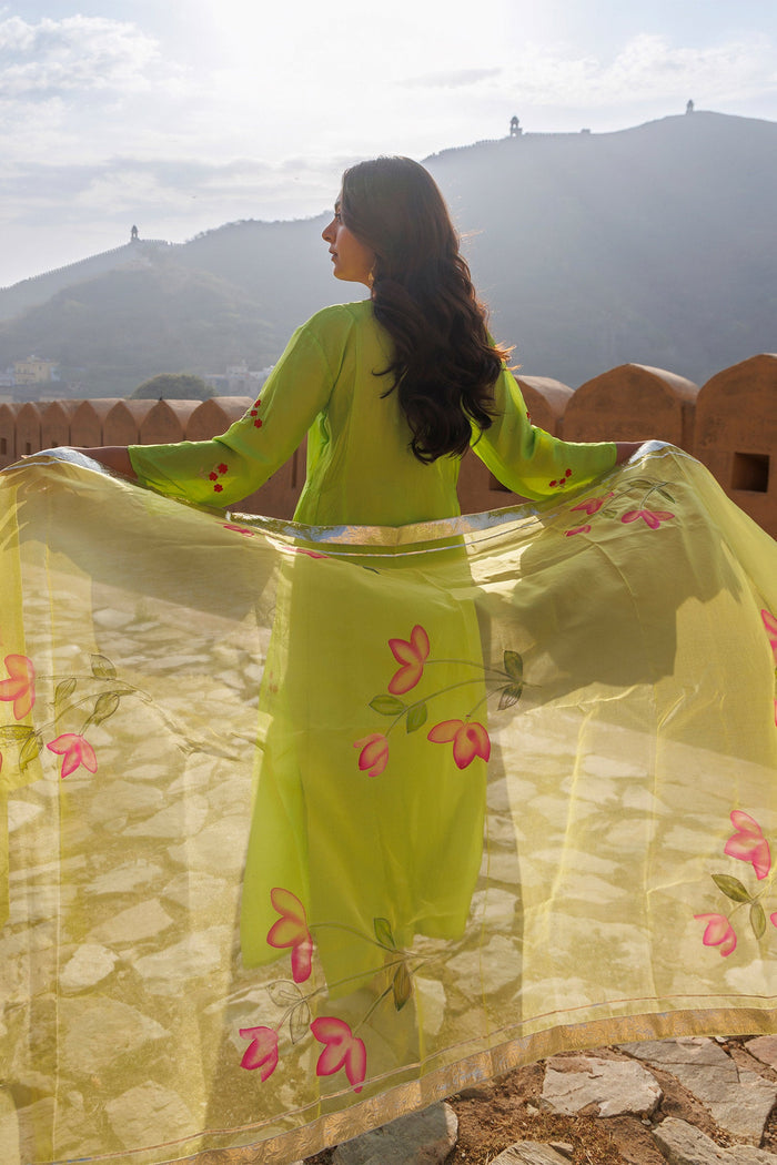 Light Green Silk Kurta Set With Floral Embroidery