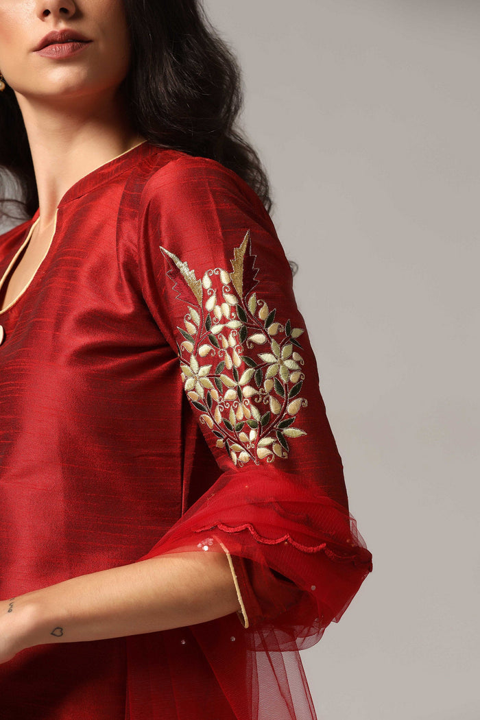 Maroon Raw Silk Kurti With Pants And Net Dupatta