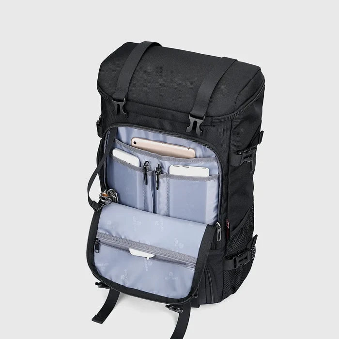 Large men’s travel backpack with 16 inch laptop compartment