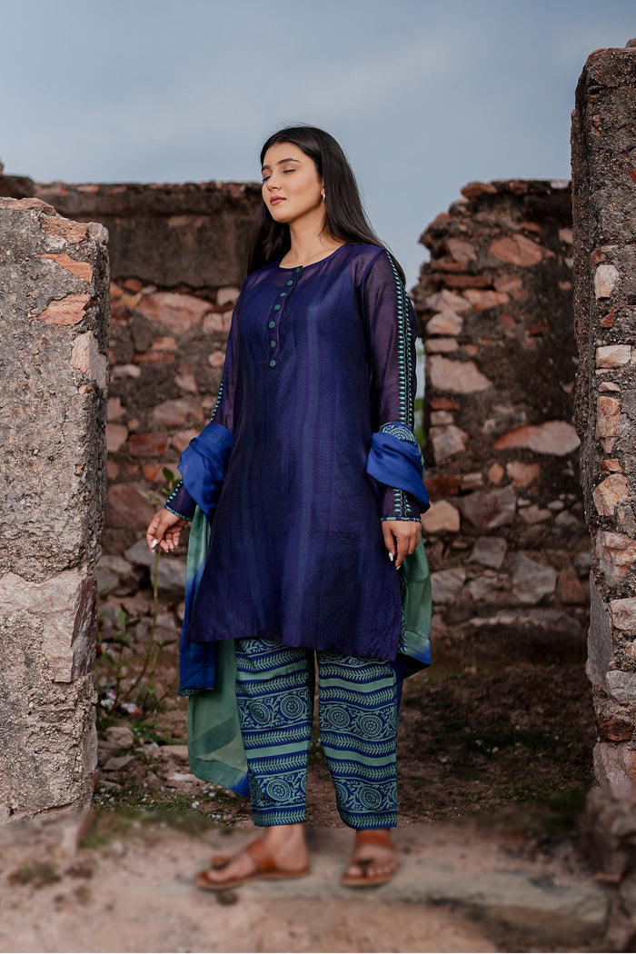 <img> Navy Blue Cotton Kurta Set With Hand Embroidery