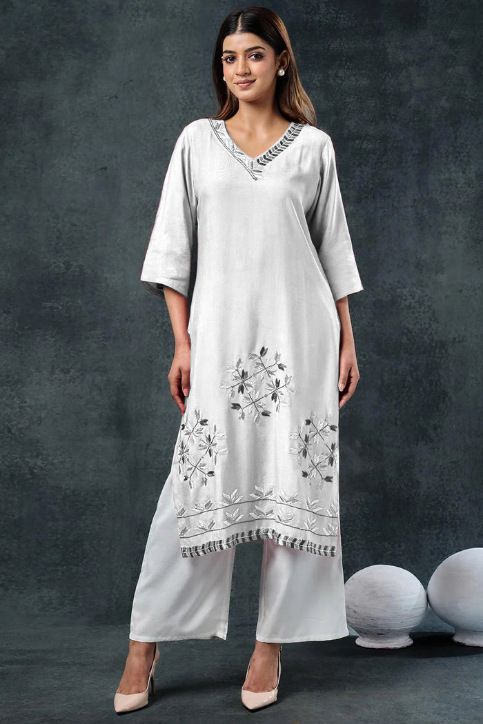 Off-White Rayon Kurta Set With Leaf Embroidery