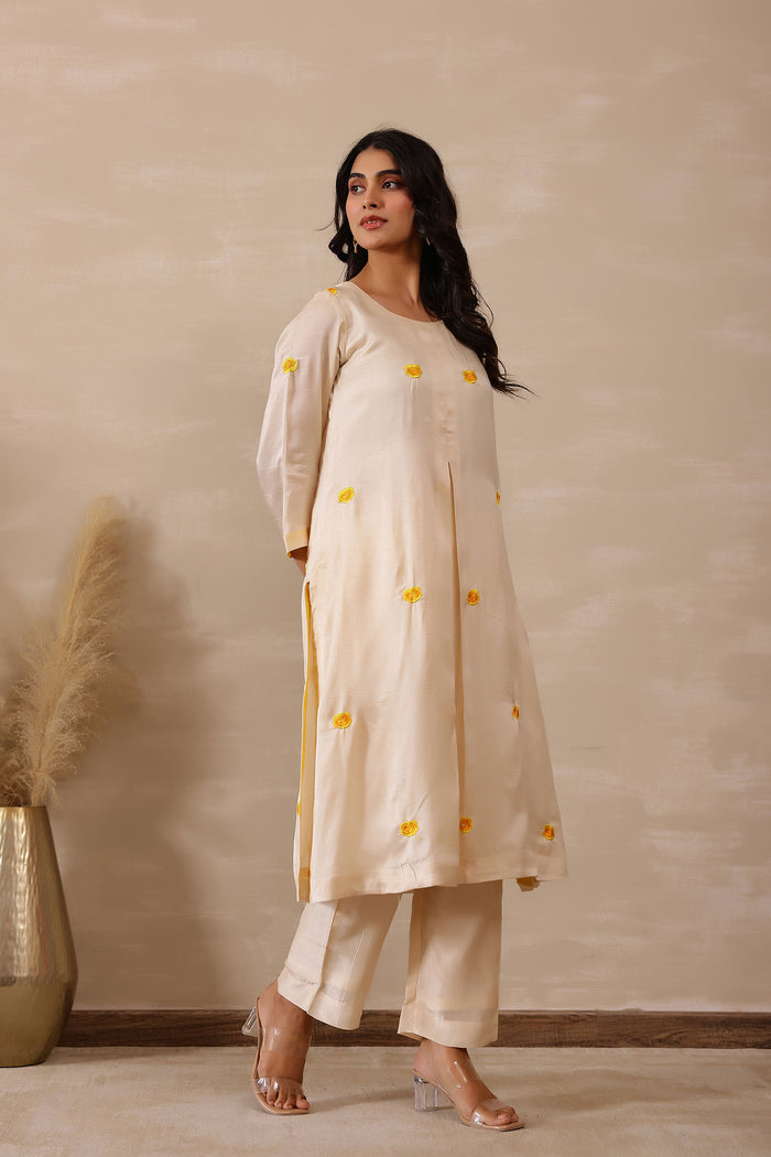 <img> Off White Russian Silk Embroidered Kurti Set