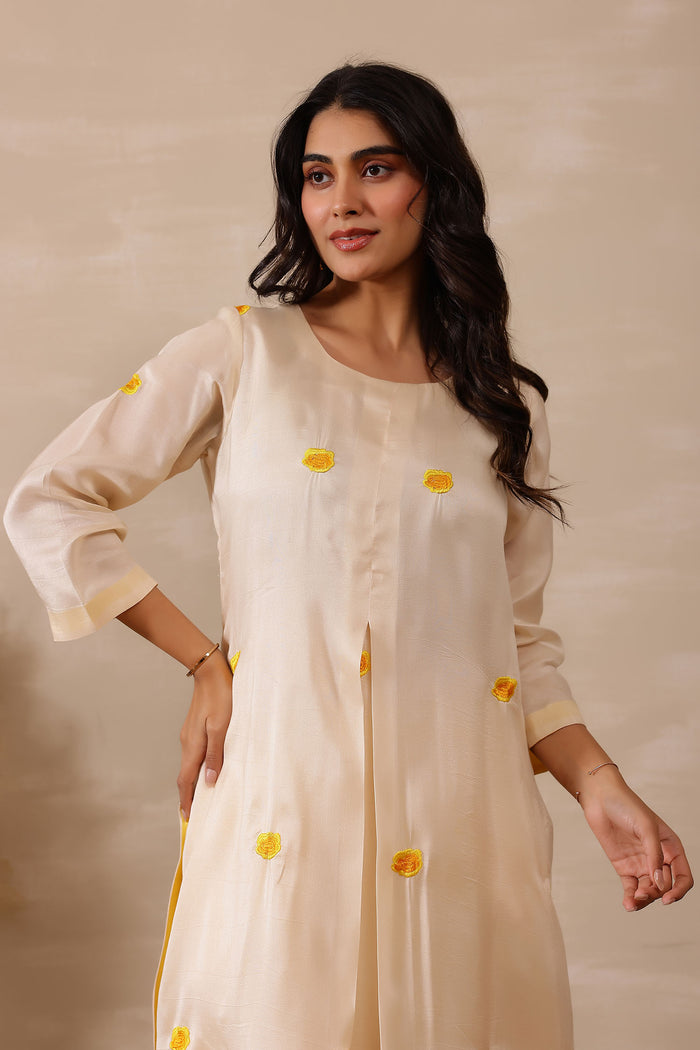 <img> Off White Russian Silk Embroidered Kurti Set
