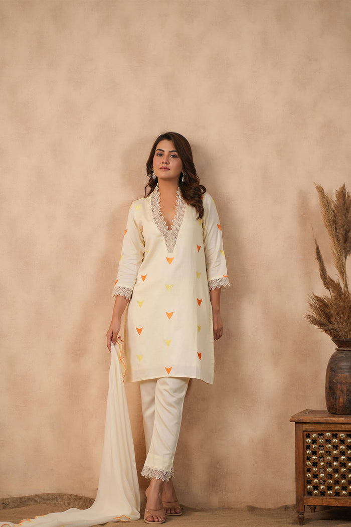 <img> Off White Russian Silk Embroidered Kurti Set